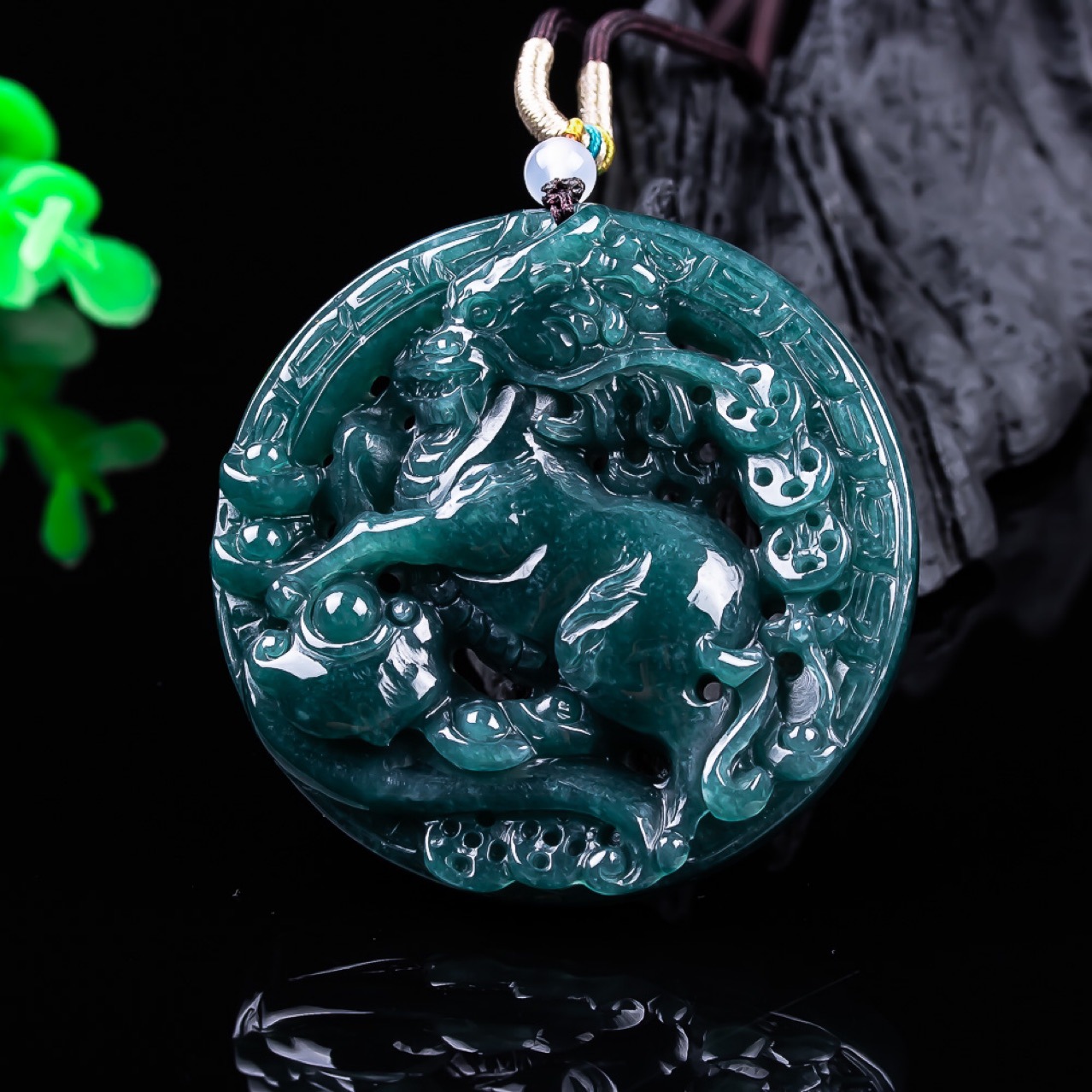 Women Accessories To Gift - Burmese Jadeite Dragon Pendant Gemstone Real