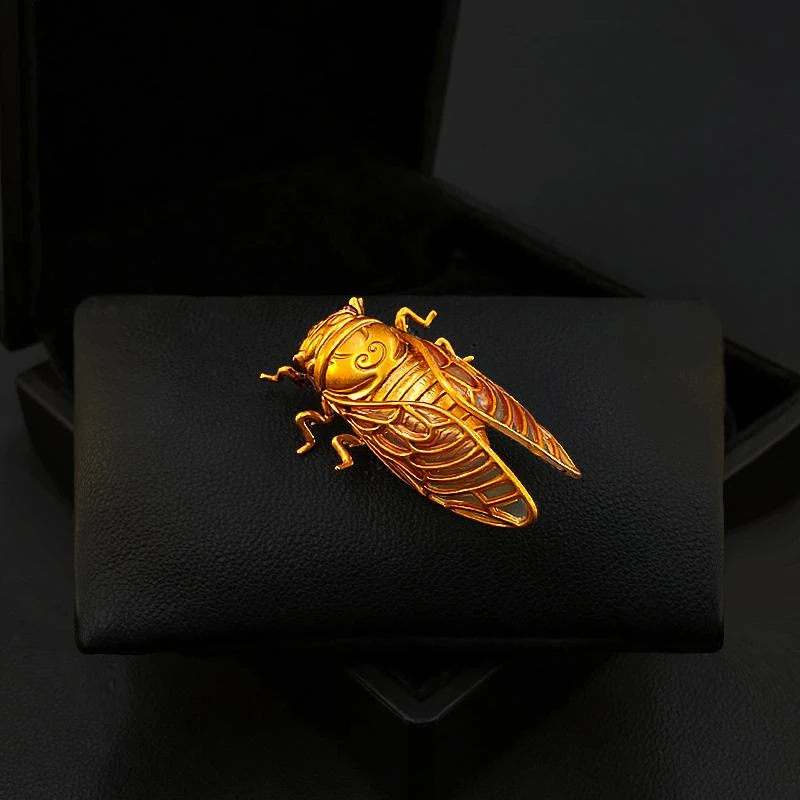 Golden Cicada Brooch with Beau - Women Accessories Meaning ulasan dan harga