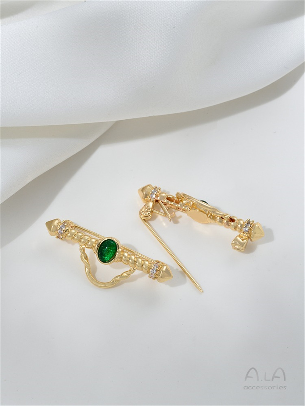 14K Gold-Color Engraved Zircon - Brooch Pin Gold ulasan dan harga
